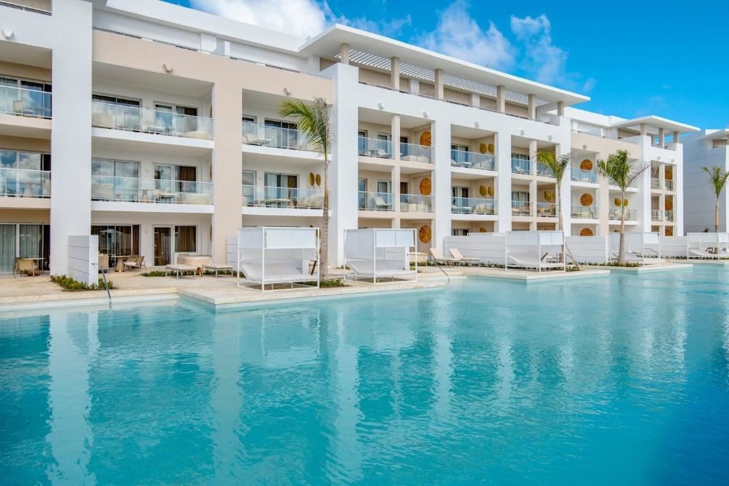 rooms-two-bedroom-master-suite-swim-up