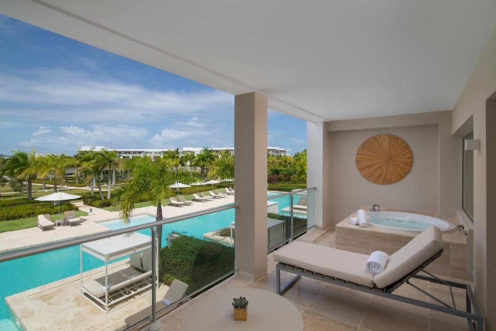 rooms-family-concierge-master-suite