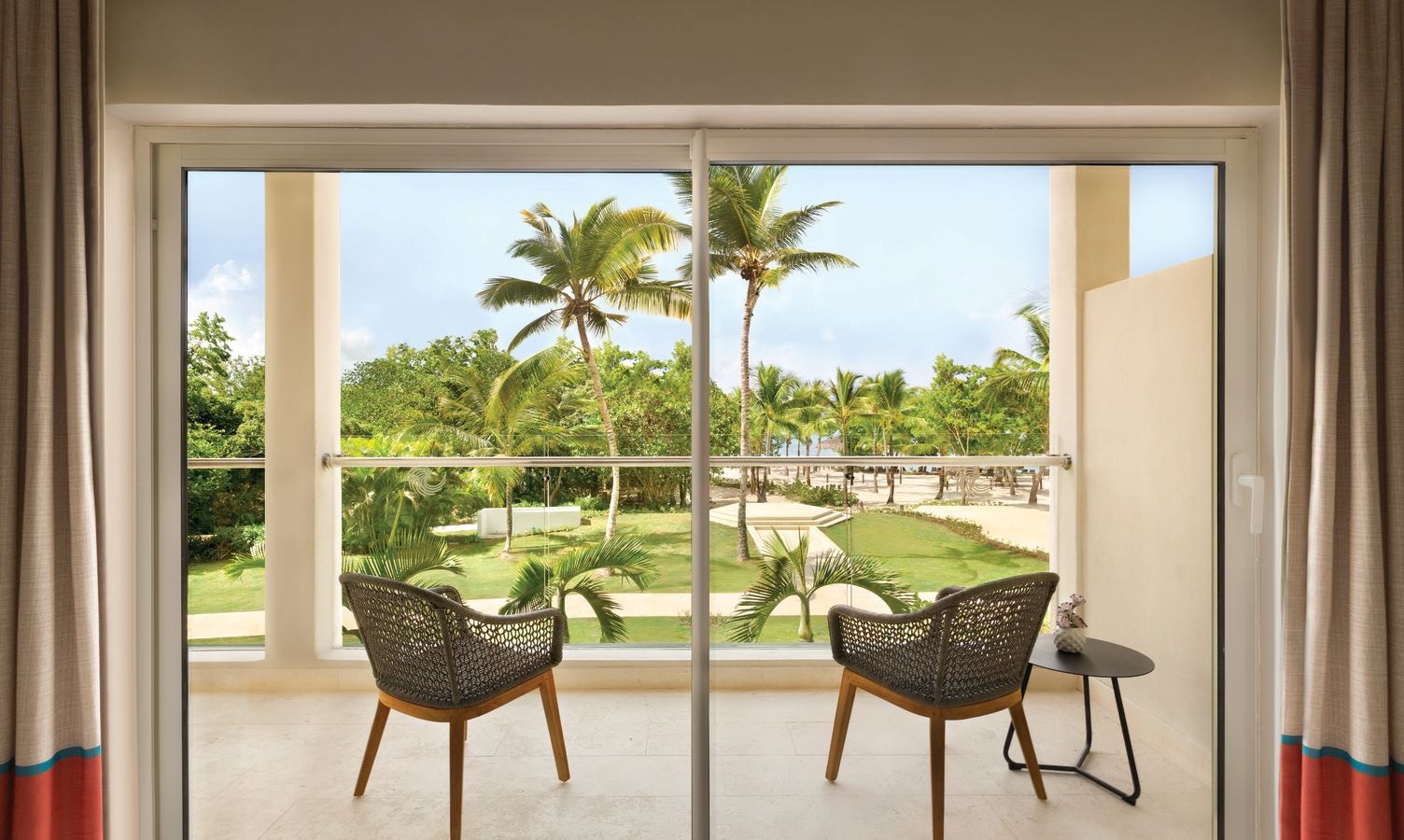 rooms-preferred-club-suite-garden-view