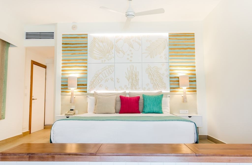 rooms-junior-suite-tropical-view