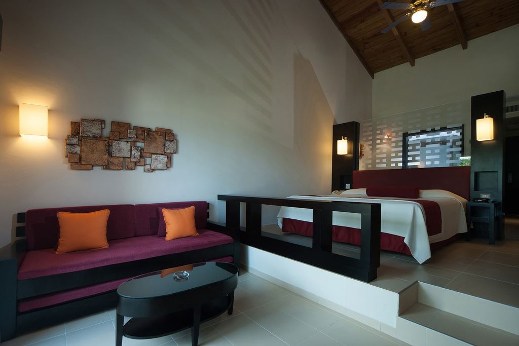 rooms-deluxe-suite