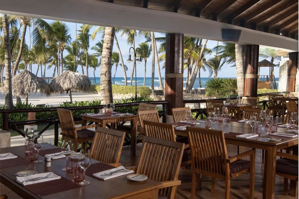 restaurants-restaurants