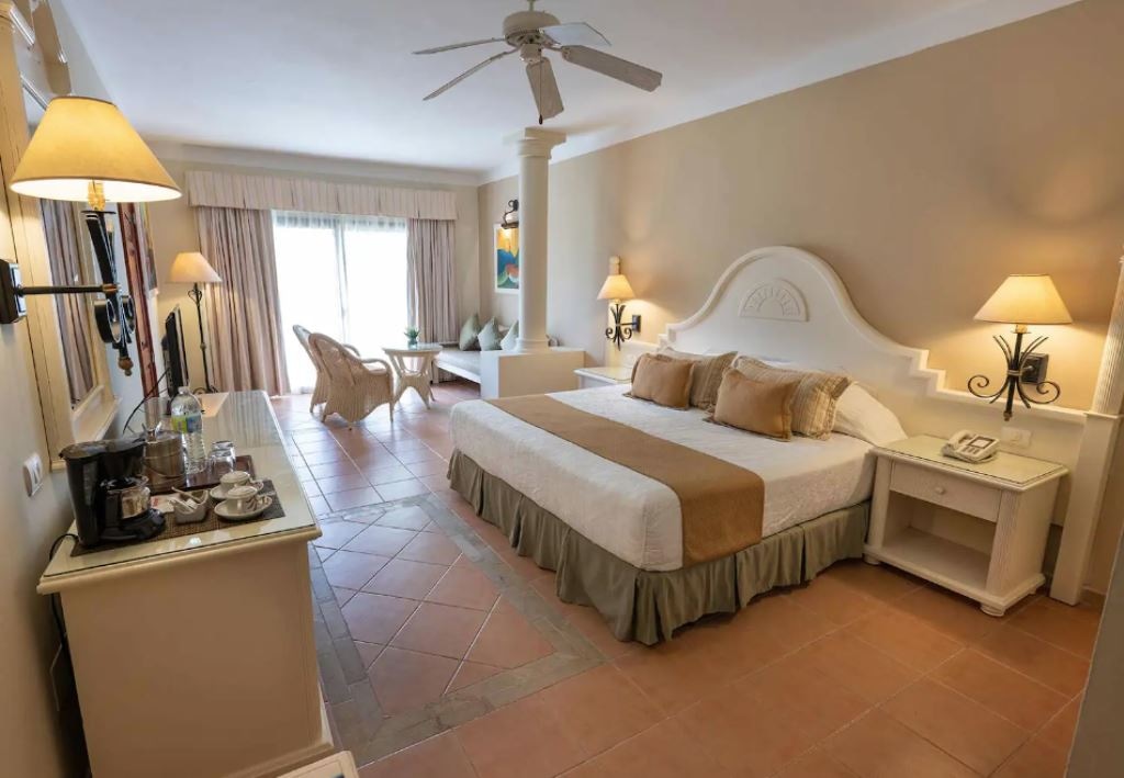 rooms-1-king-bed-junior-suite
