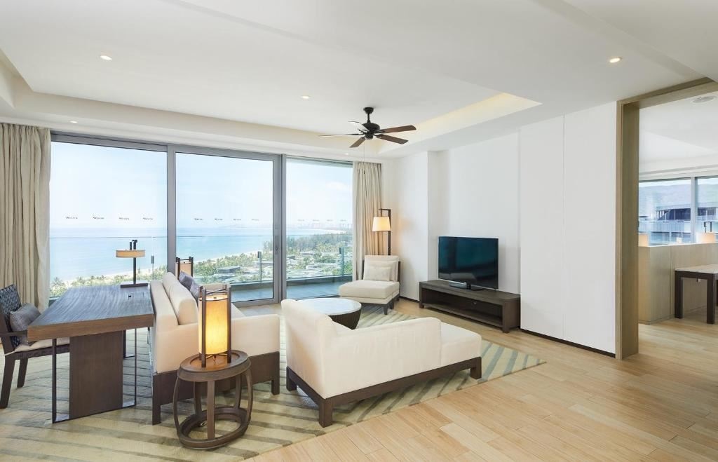 rooms-deluxe-suite