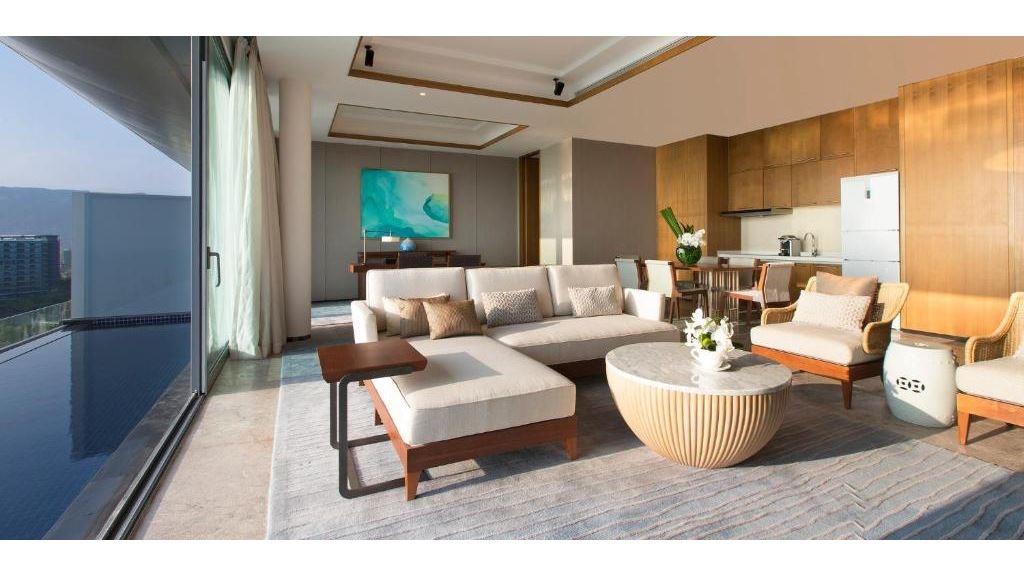 rooms-grand-oceanfront-suite