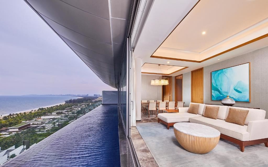 rooms-ambassador-suite