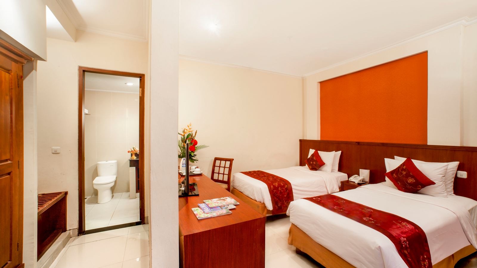 rooms-superior-room