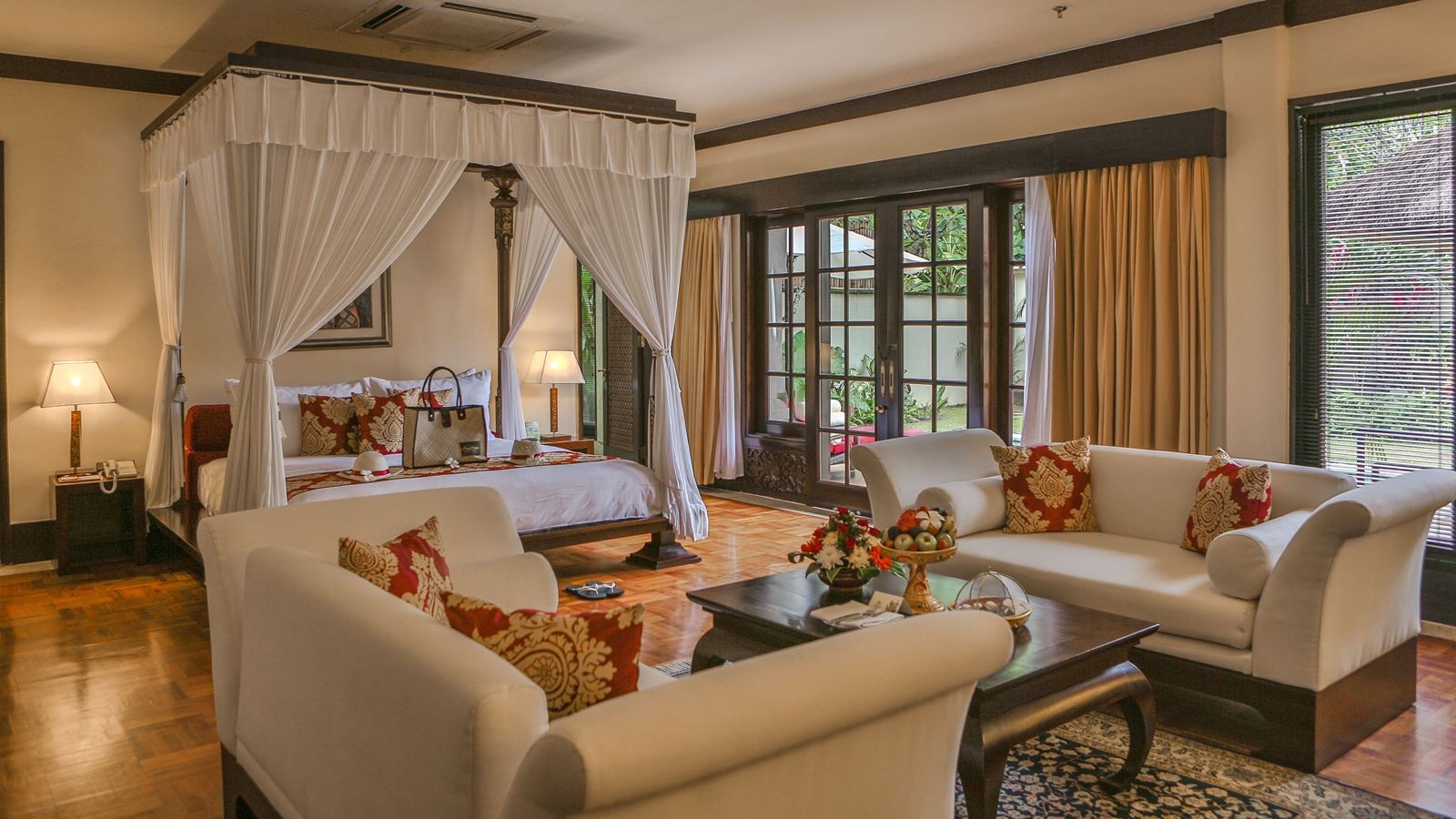 rooms-mandavi-suite