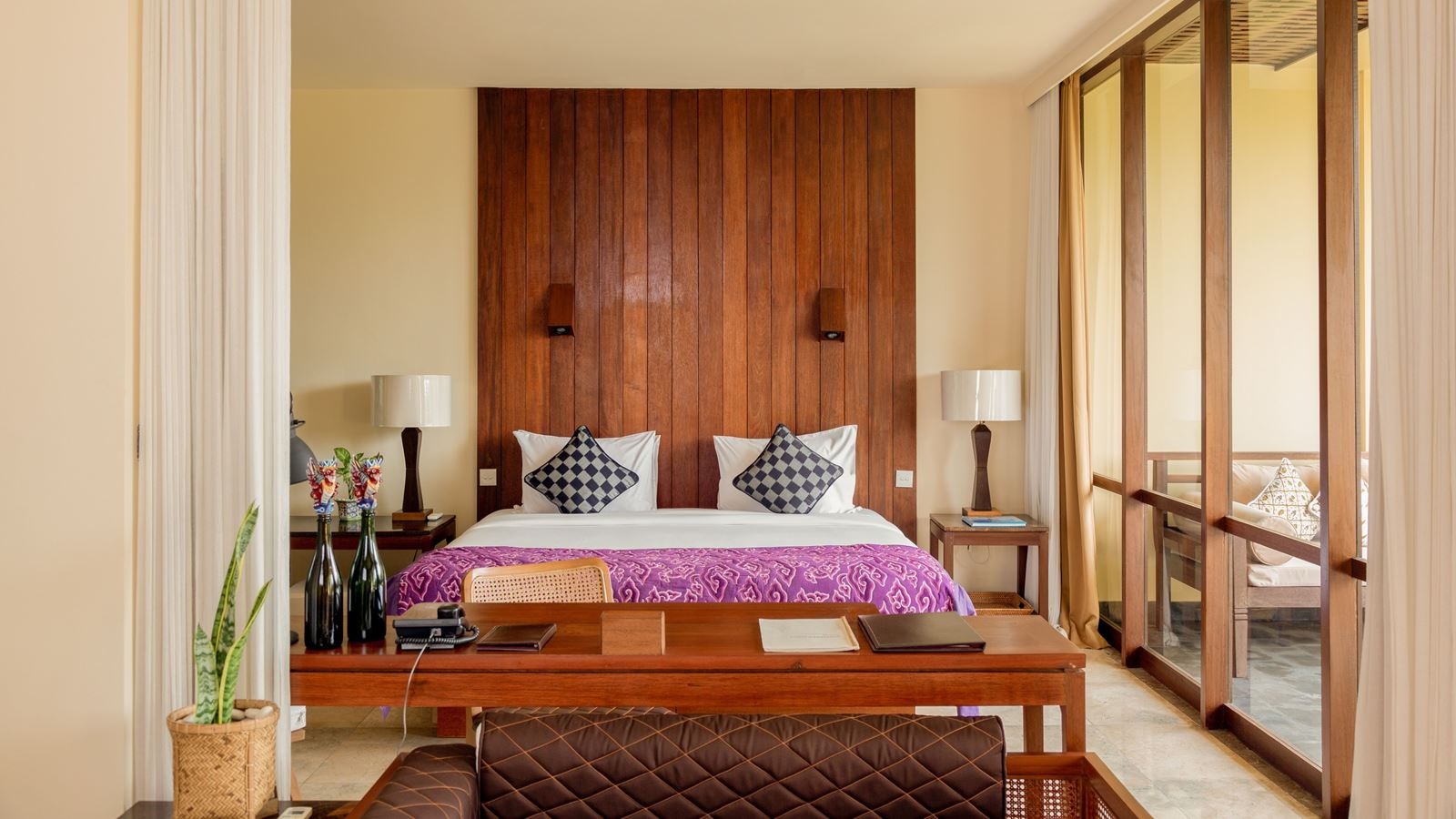 rooms-bisma-suite