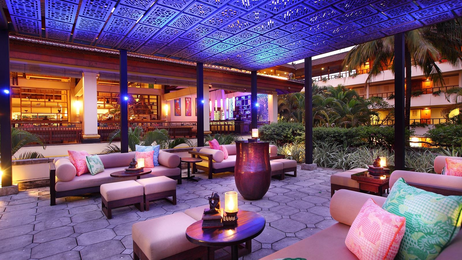 bars-the-lobby-bar