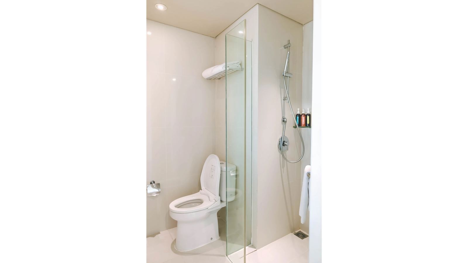 rooms-deluxe-room