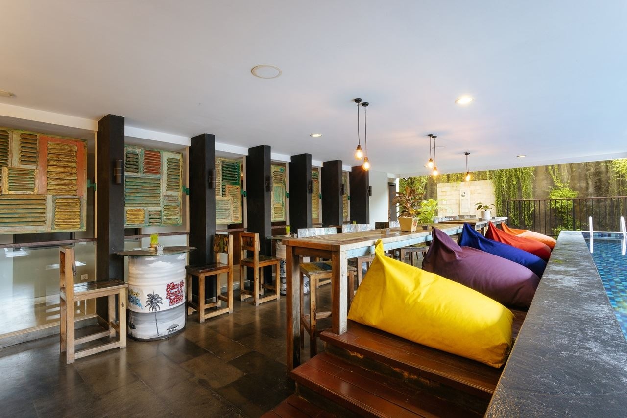 bars-manimanika-restaurant-and-bar