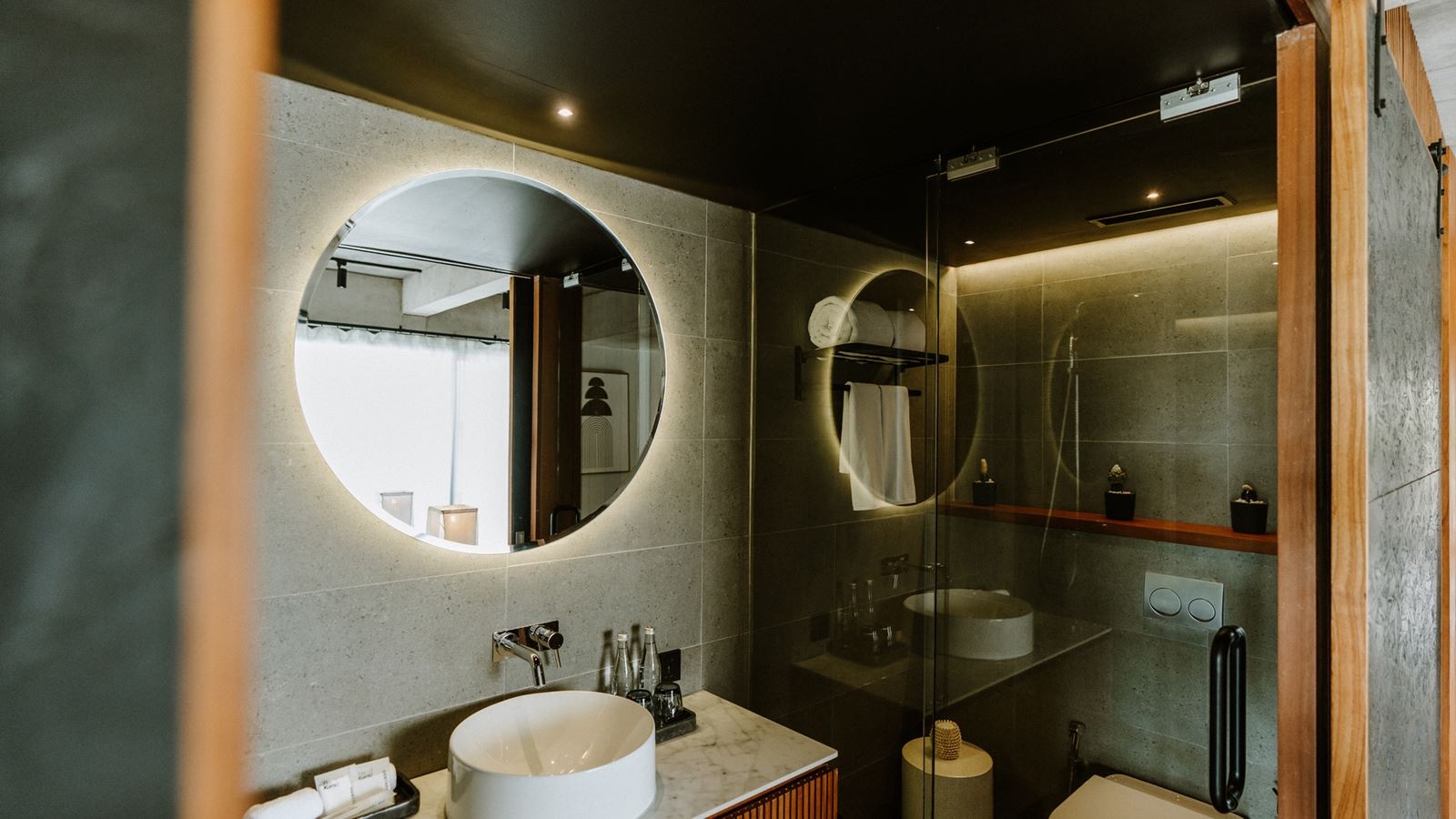 rooms-premier-pool-suite-plus