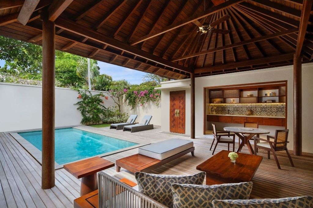 rooms-one-bedroom-deluxe-pool-villa