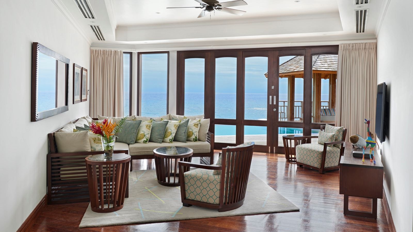 rooms-two-bedroom-oceanfront-pool-villa