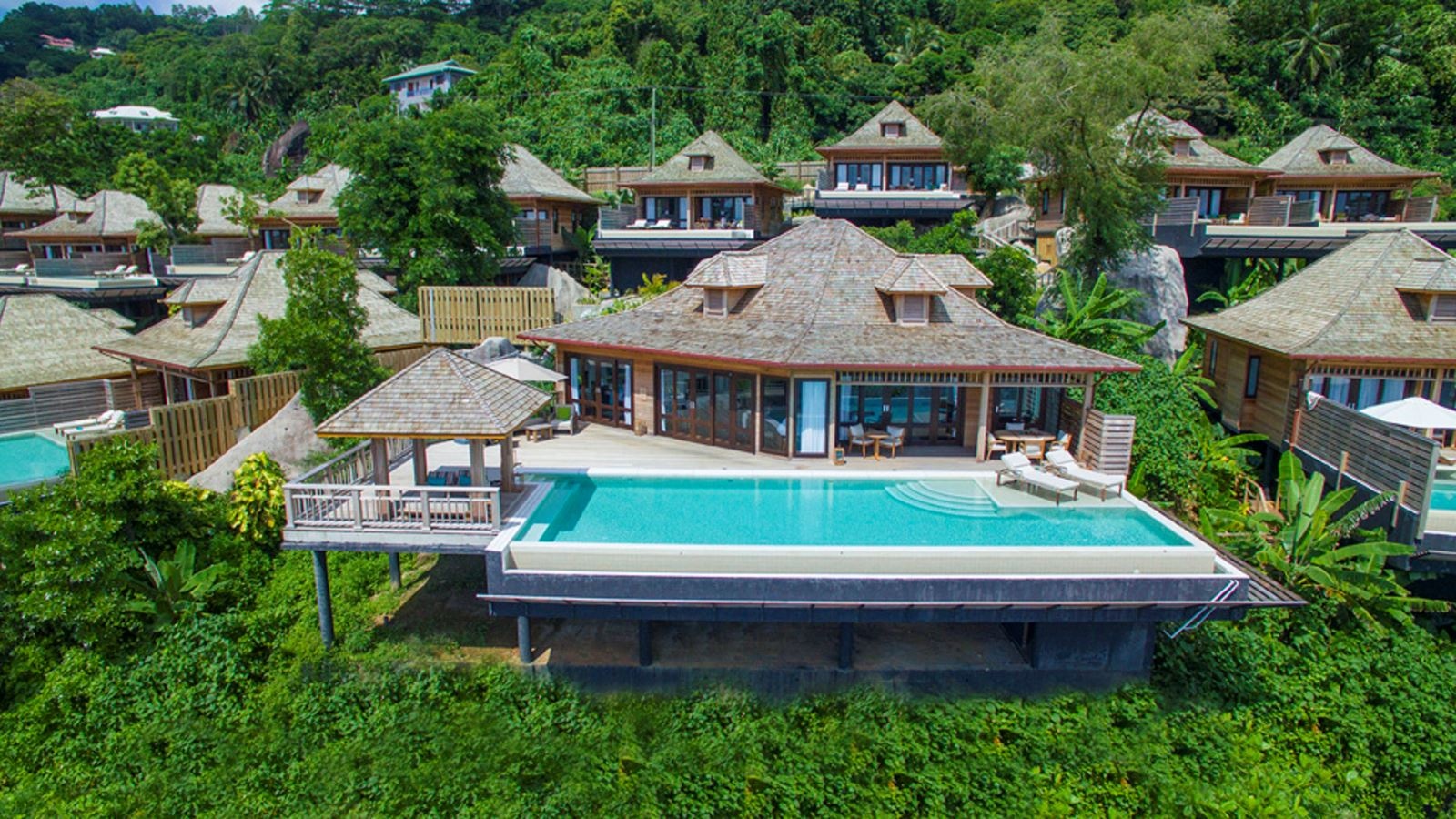 rooms-two-bedroom-oceanfront-pool-villa