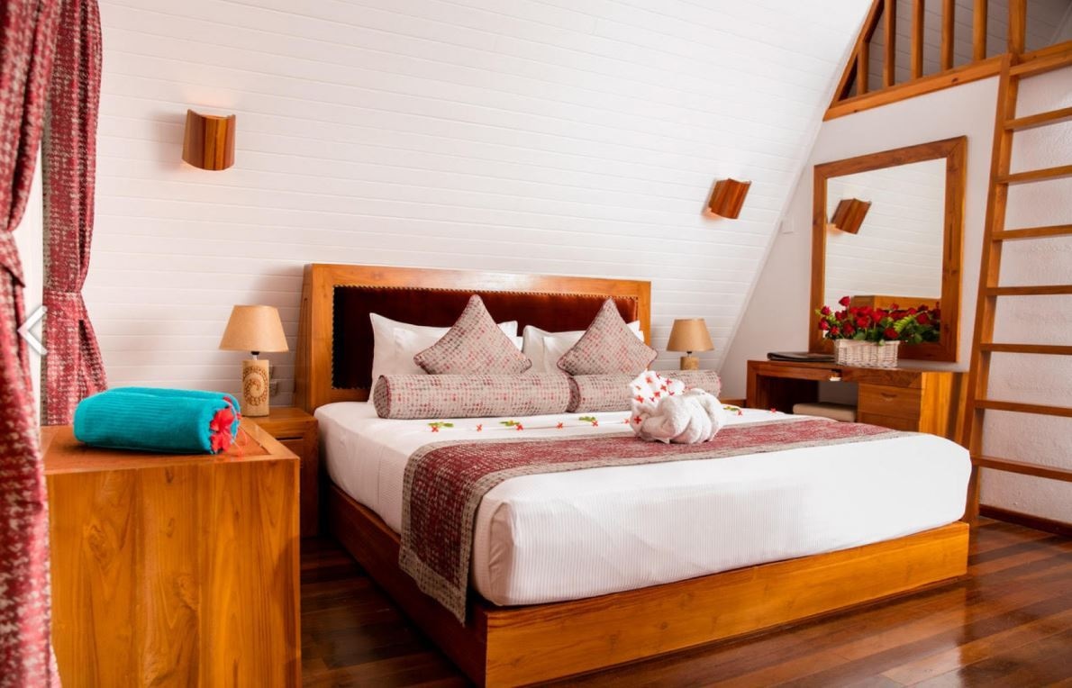 rooms-a-frame-beach-chalet