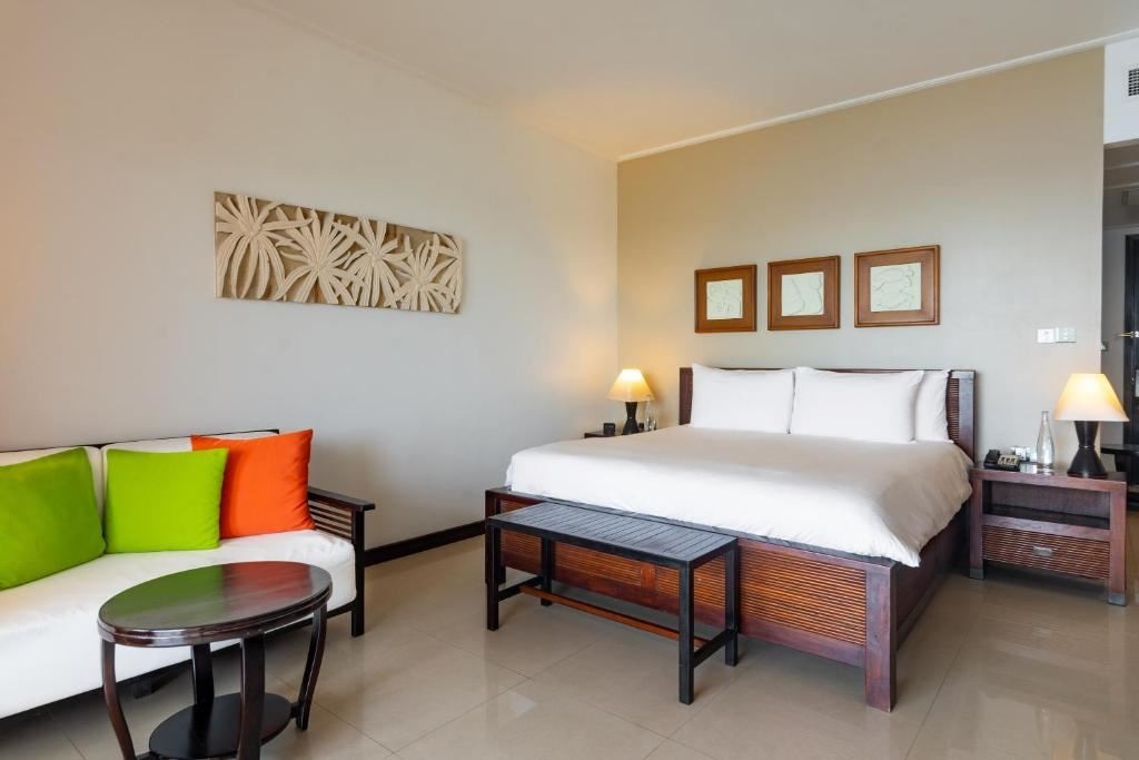 rooms-king-grand-deluxe-room-with-ocean-view