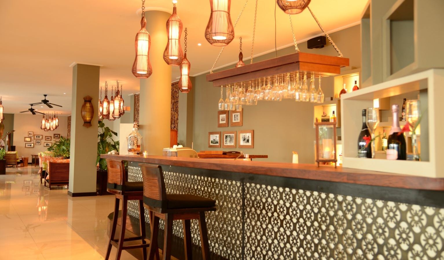 bars-oceanview-bar