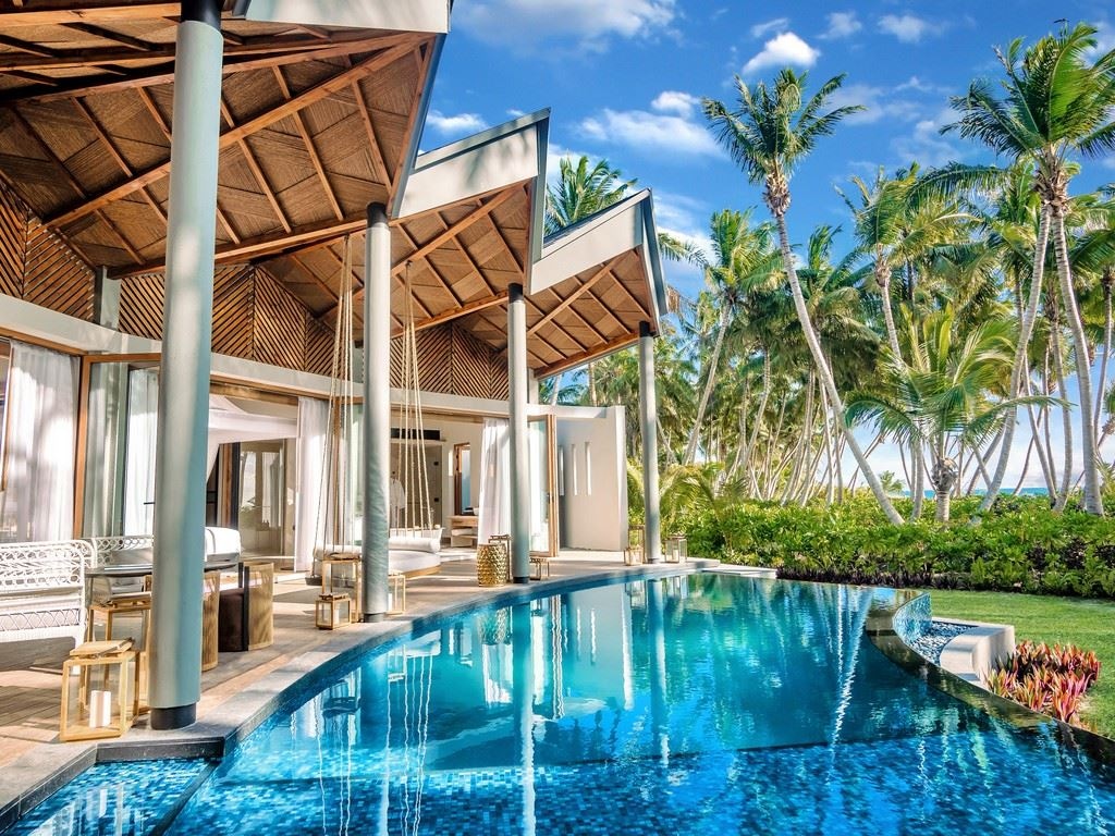 rooms-three-bedroom-kingfish-pool-villa