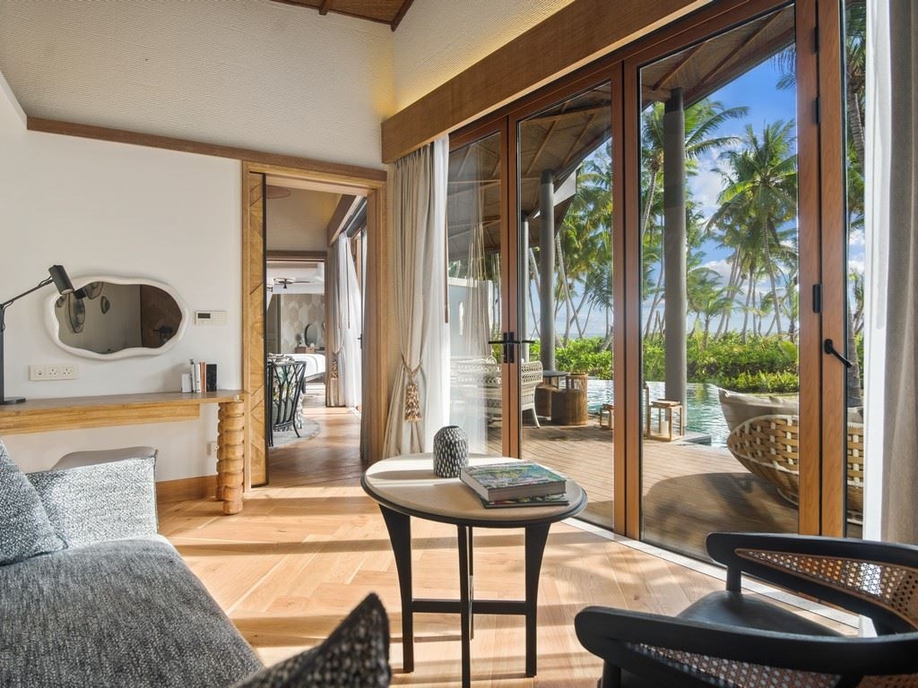 rooms-five-bedroom-eagle-ray-pool-villa