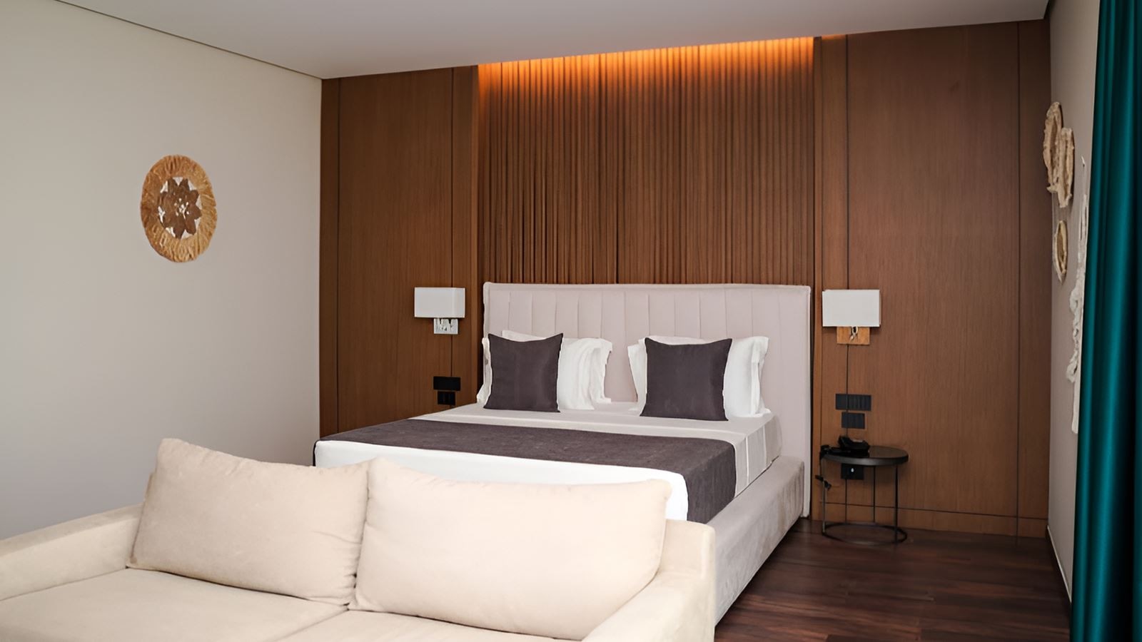 rooms-suite-seaview-balcony