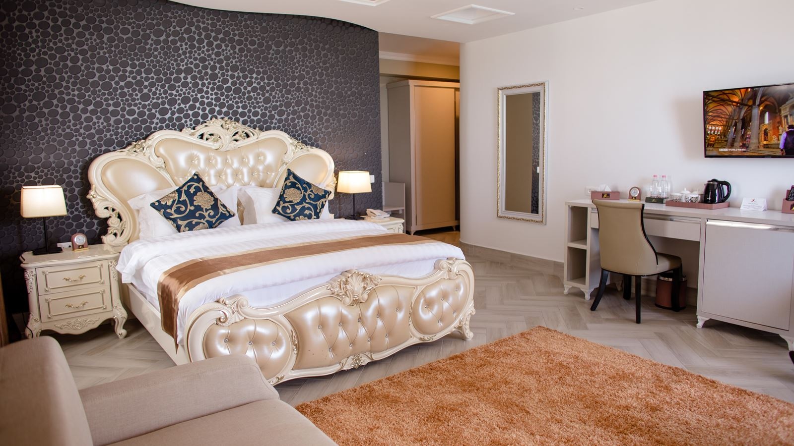 rooms-double-deluxe-room