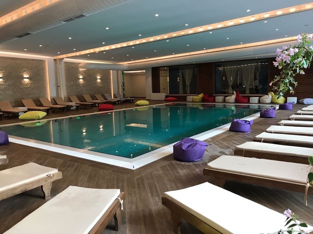 pools-indoor-pool