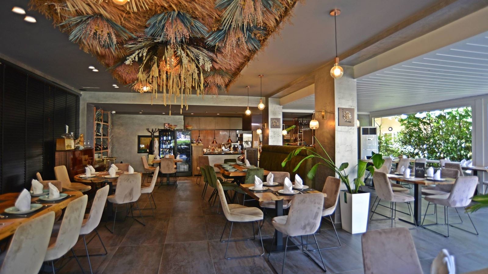 restaurants-main-restaurant