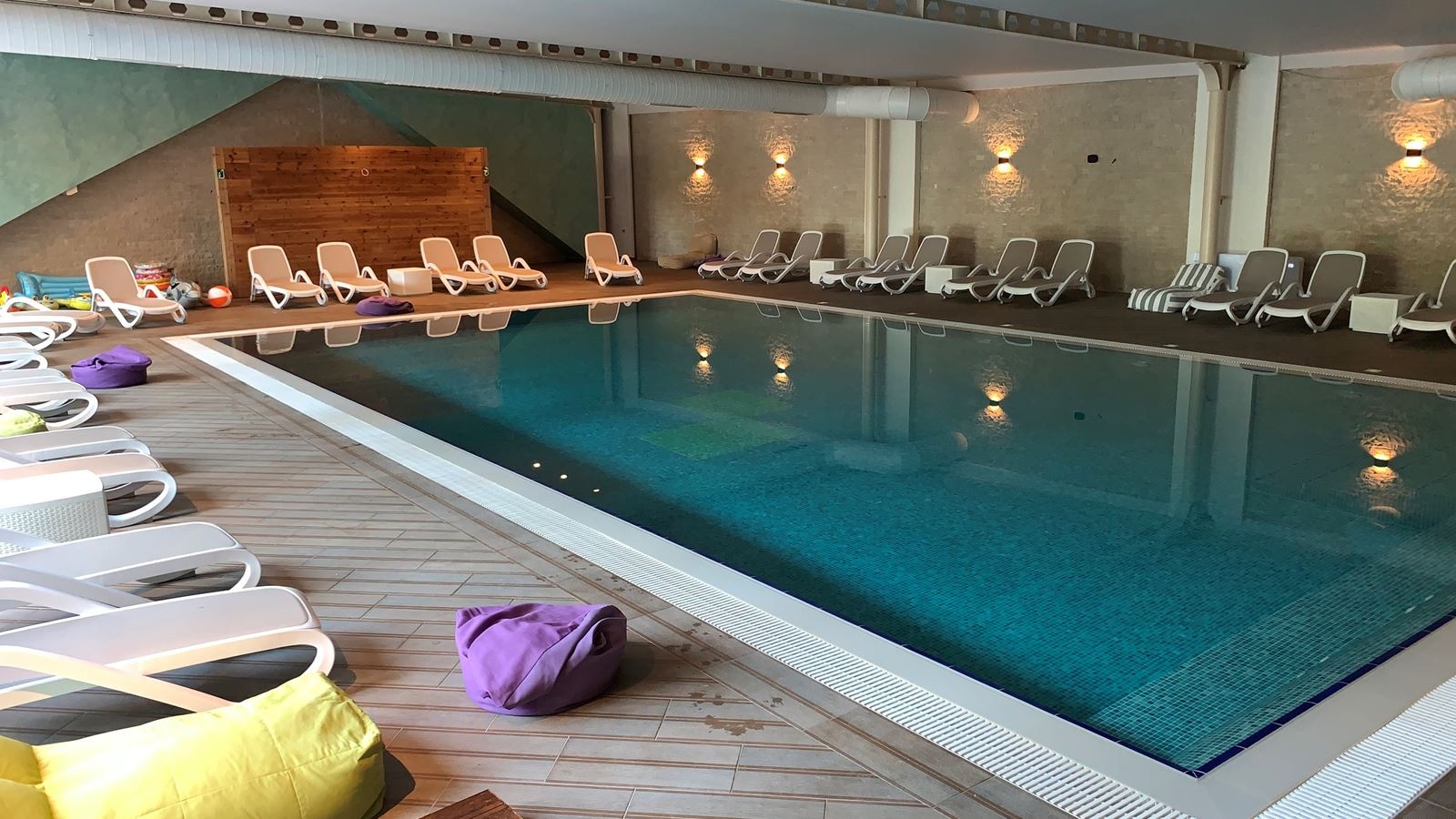 pools-indoor-pool