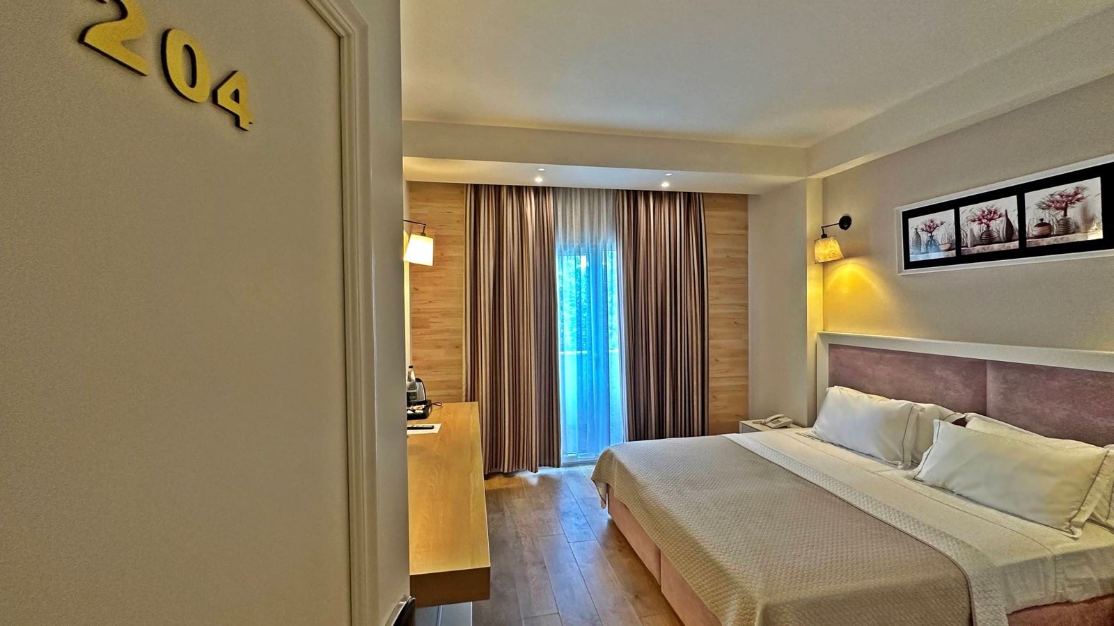 rooms-double-superior-room
