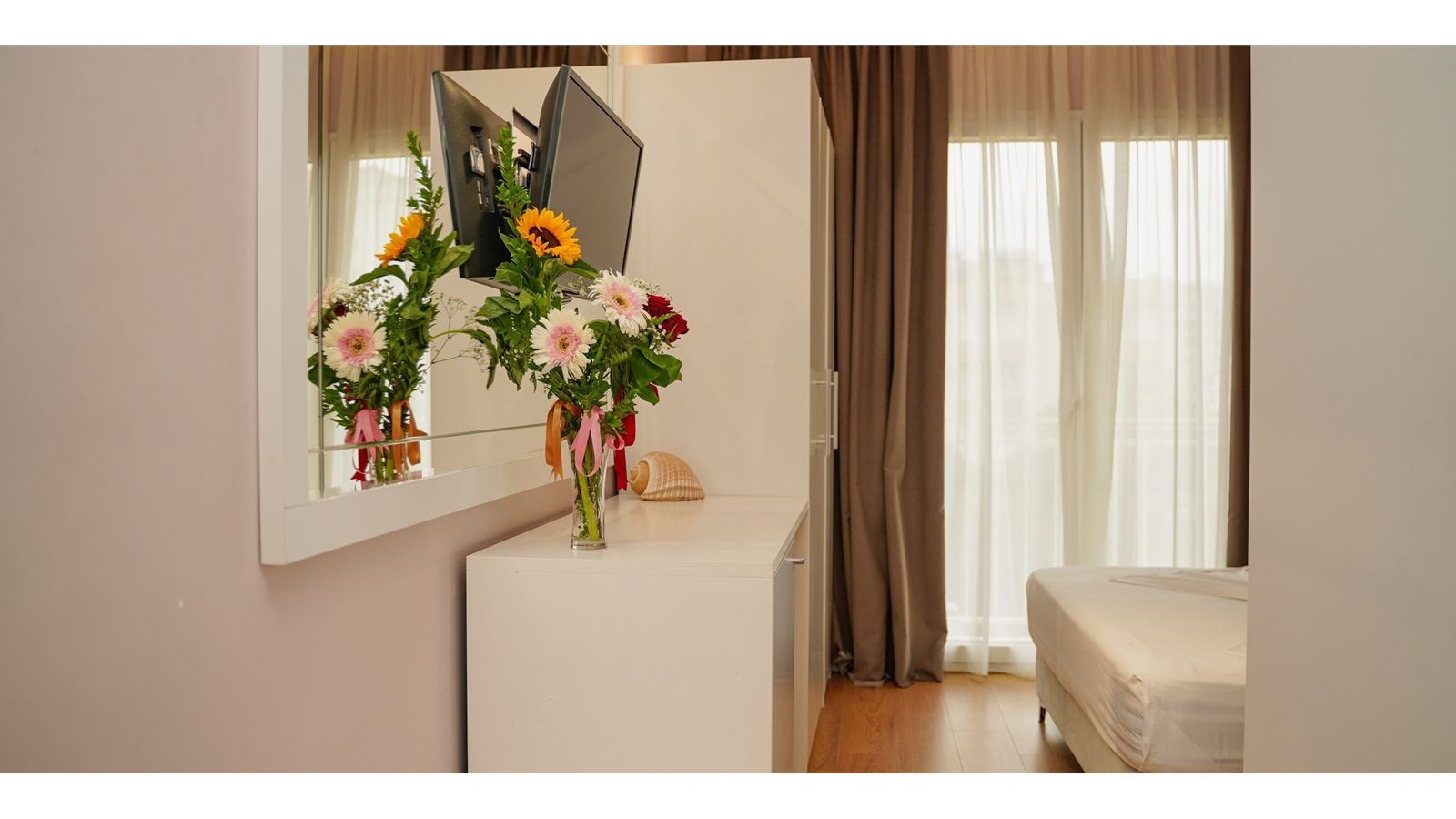 rooms-double-room-balcony