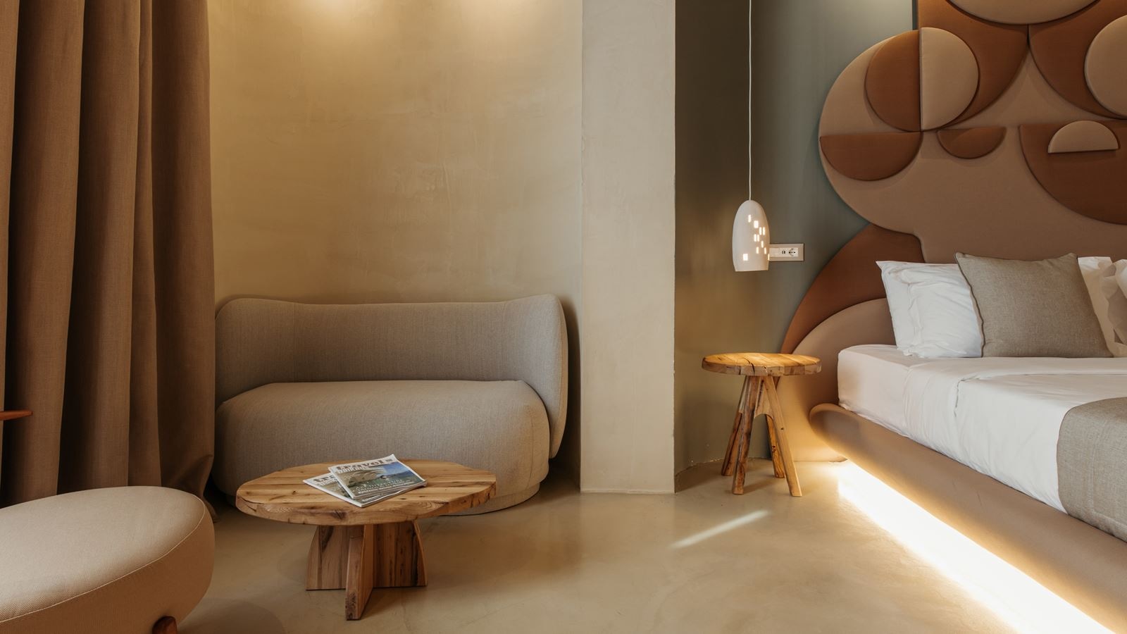 rooms-double-standard-room-balcony