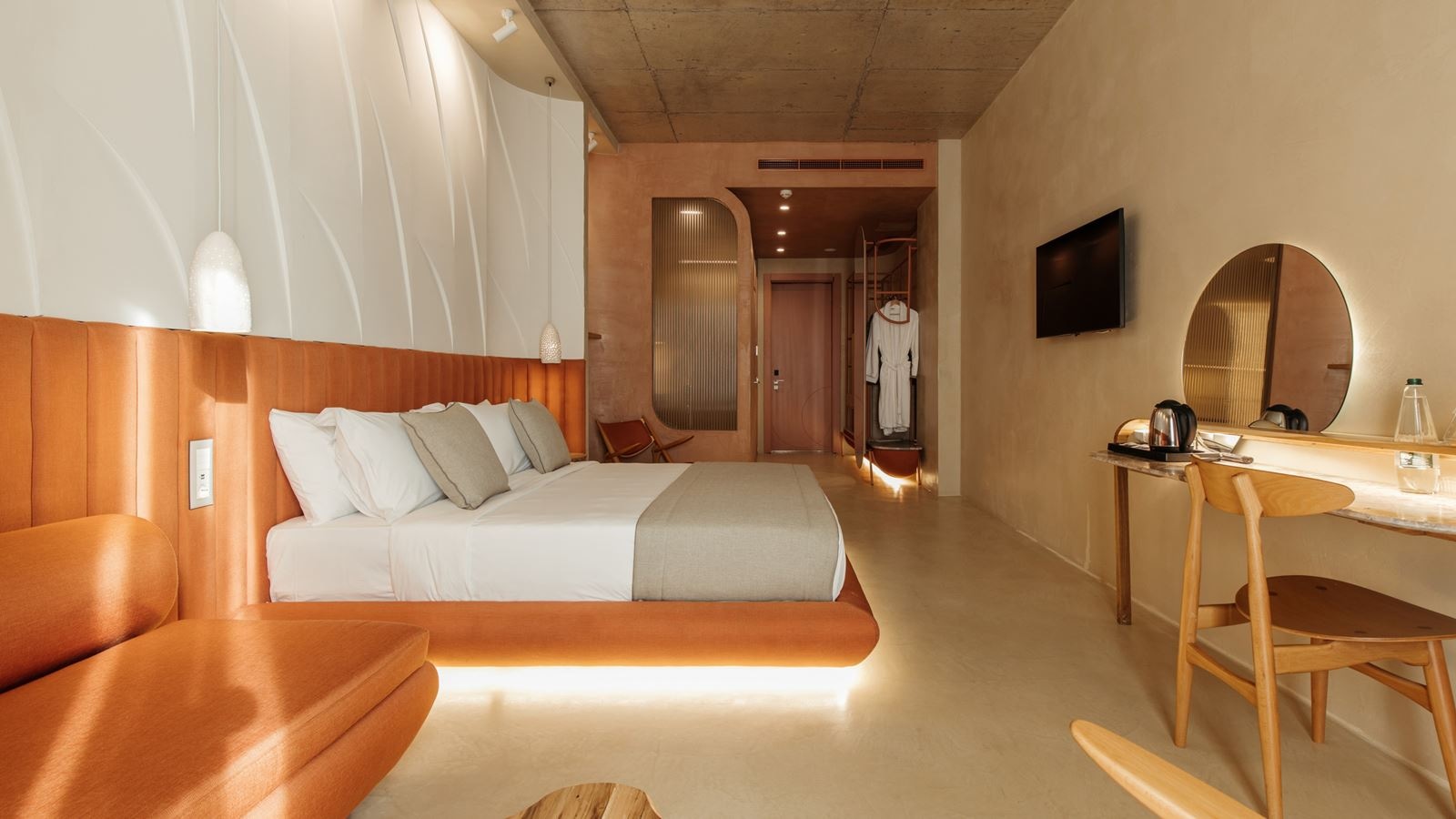 rooms-quad-standard-room-balcony