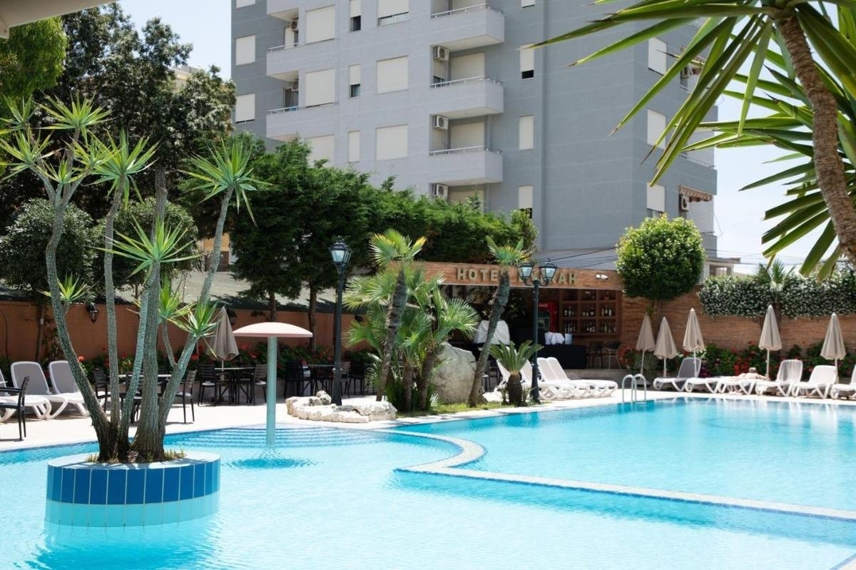 pools-pools