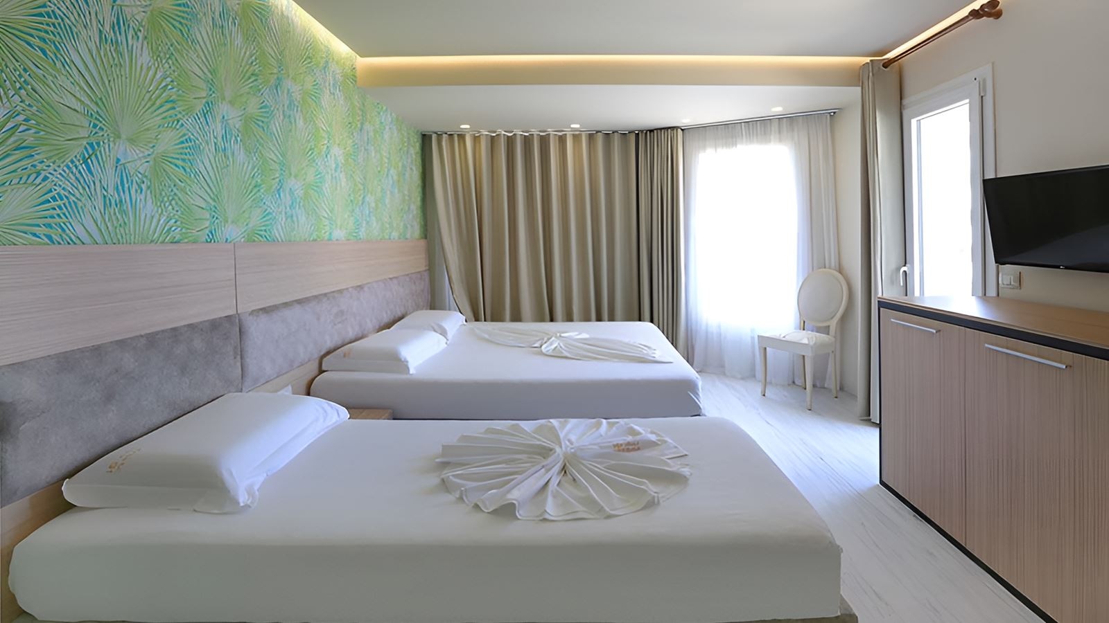 rooms-triple-room