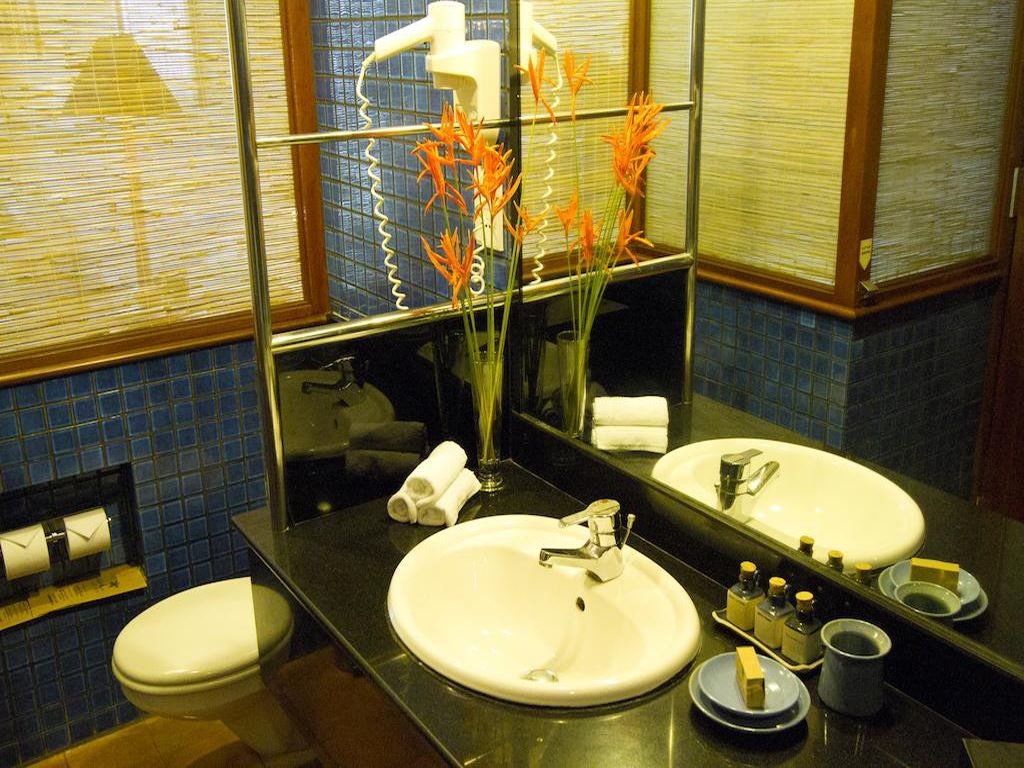 rooms-deluxe-room