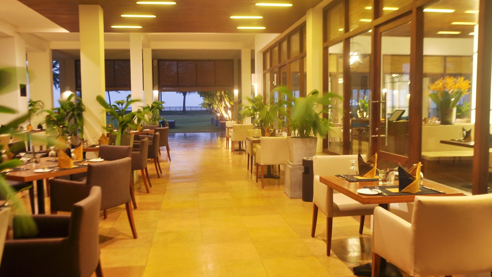 restaurants-the-nautilus
