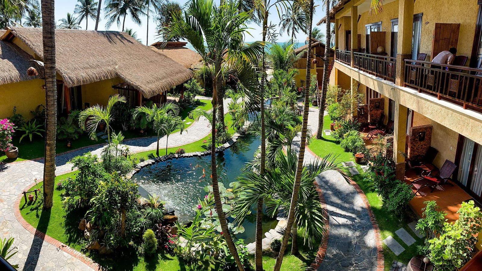 rooms-the-cozy-garden-view