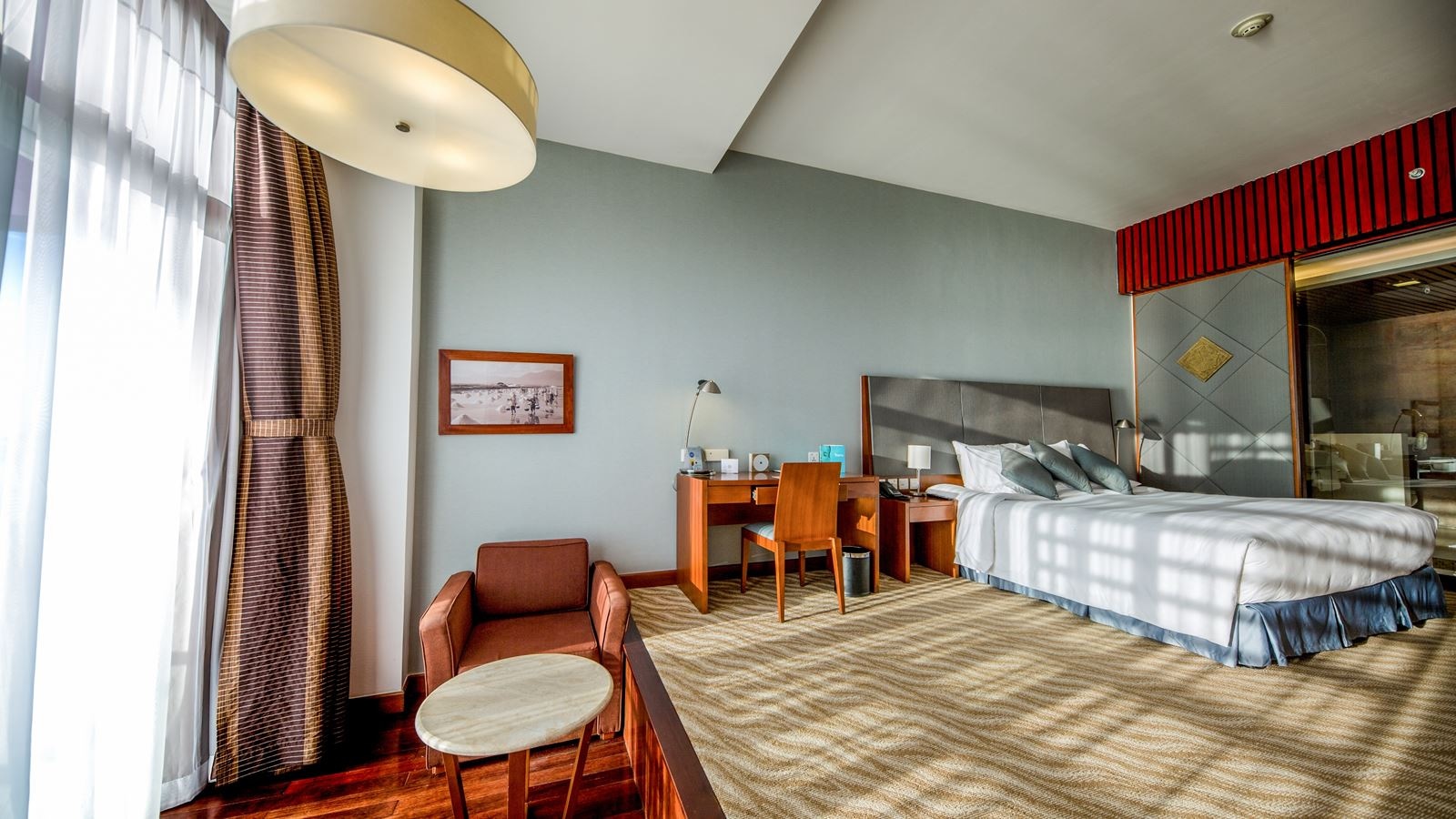 rooms-deluxe-room