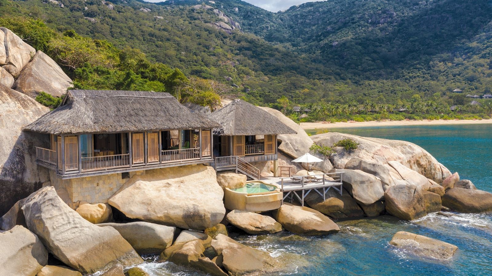 rooms-rock-pool-villa