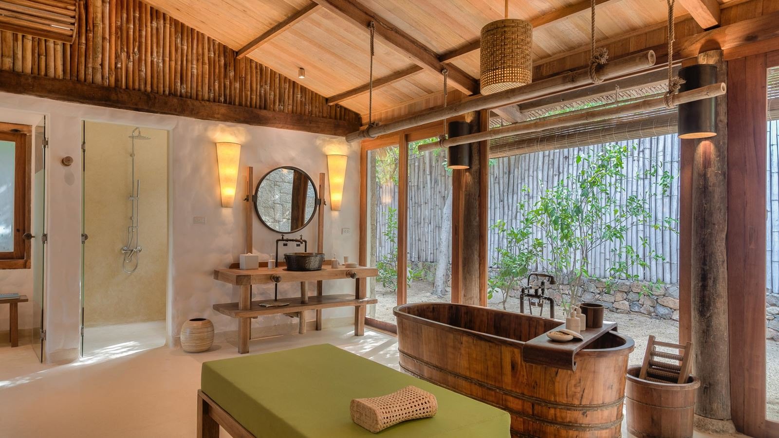 rooms-family-beach-pool-villa