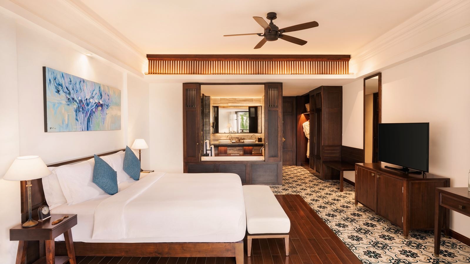 rooms-deluxe-room