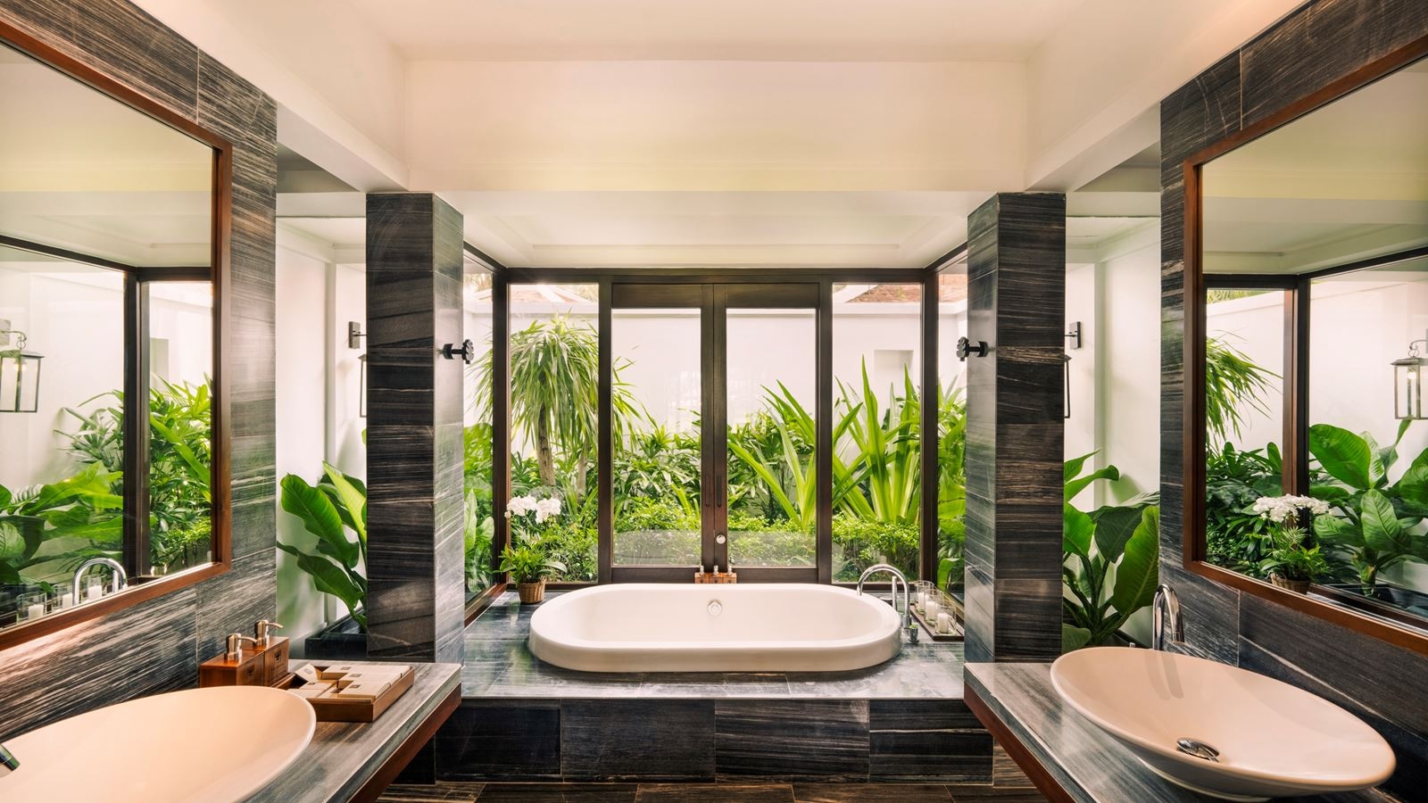 rooms-ocean-front-pool-villa-child-without-extra-bed