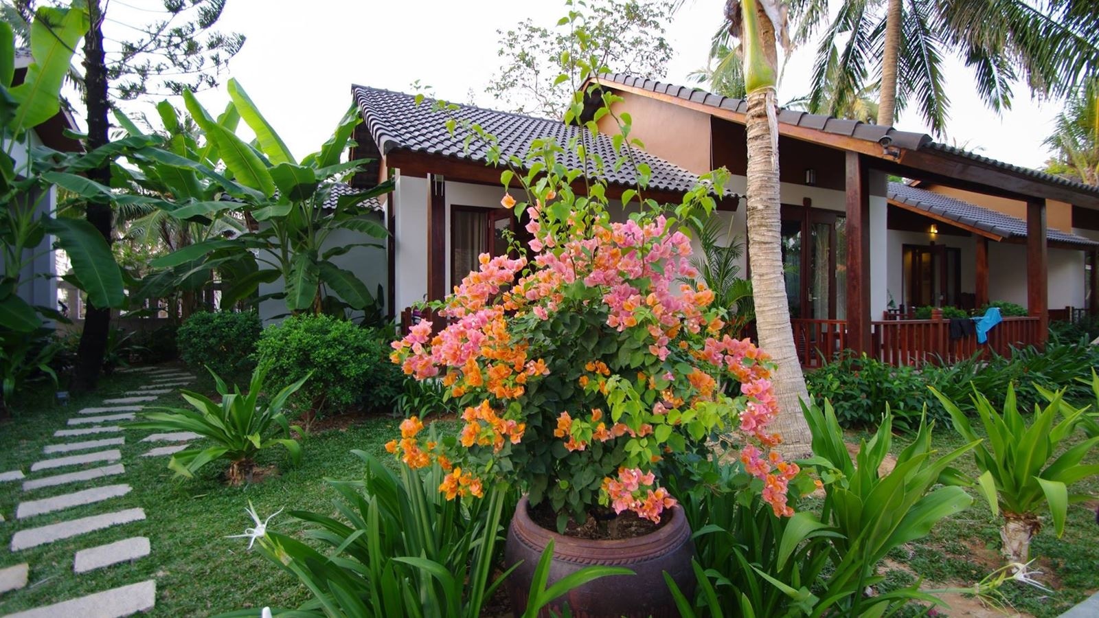 general-bungalow