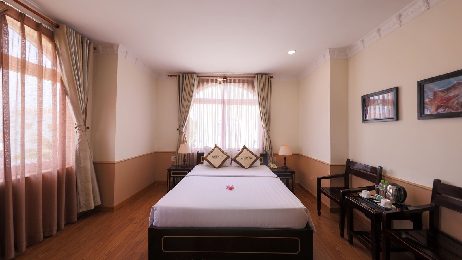 rooms-superior-room