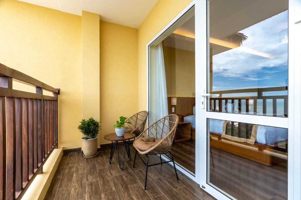 rooms-aroma-superior-sea-view-with-terrace-child-without-extra-bed
