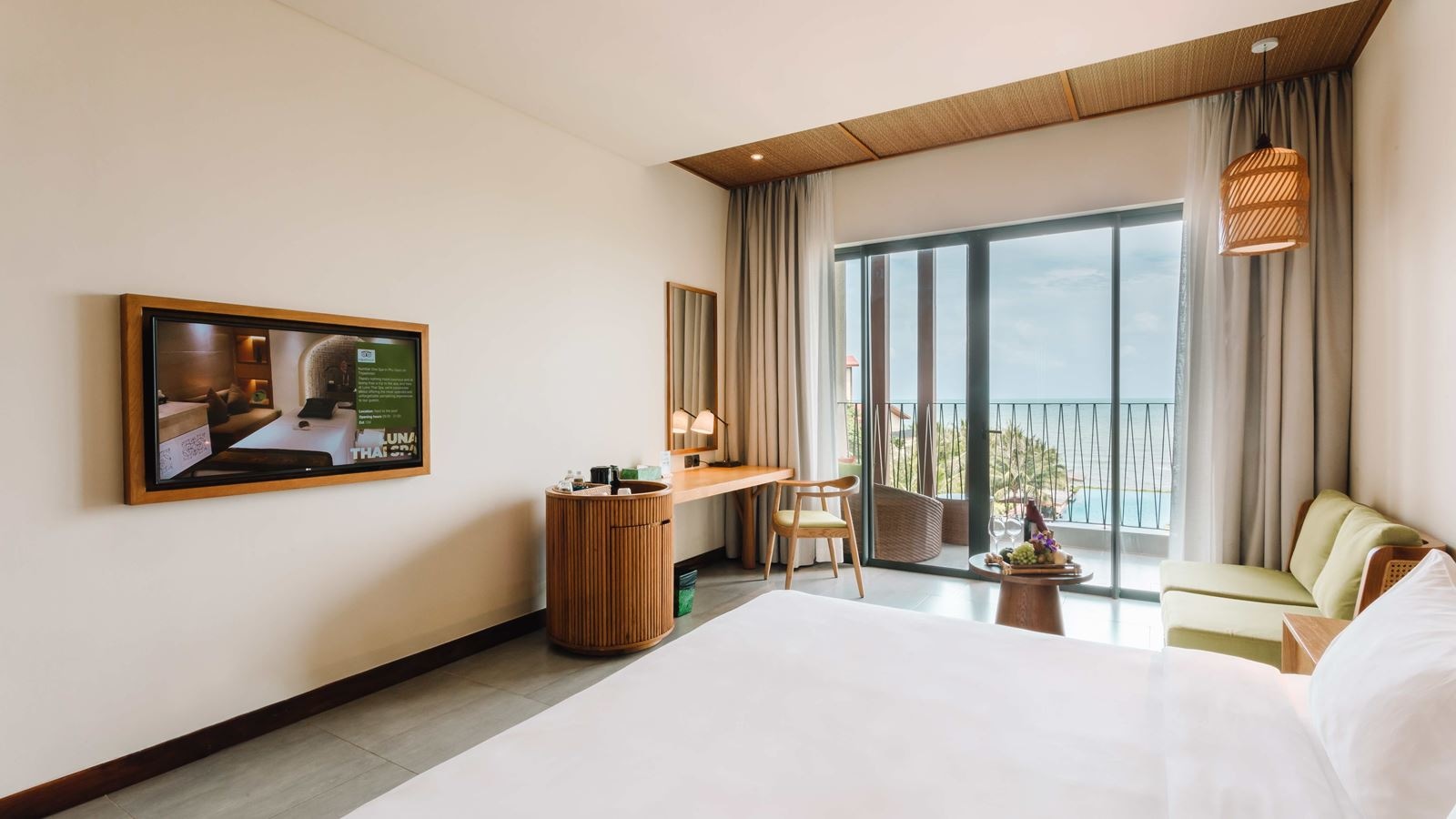 rooms-deluxe-ocean-view-with-balcony-child-without-extra-bed