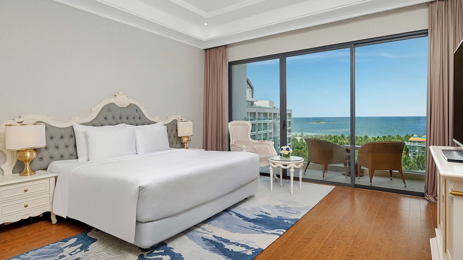 rooms-deluxe-sea-view-child-without-extra-bed