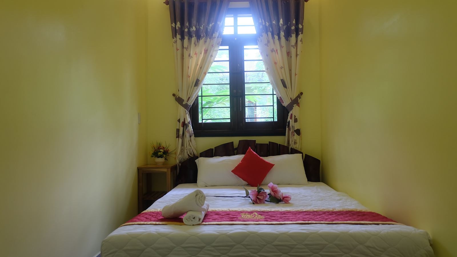 rooms-bungalow-deluxe-family-garden-view-with-terrace